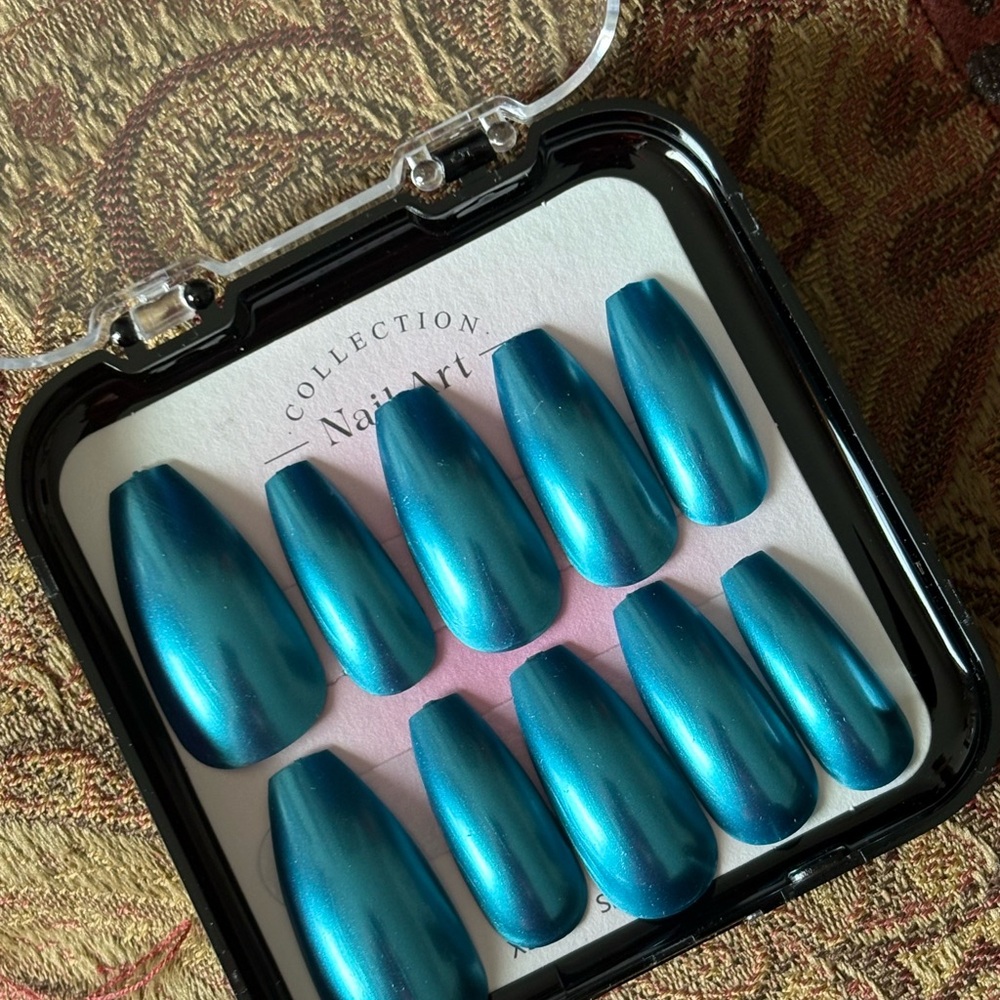Metallic Teal Press-On Nails